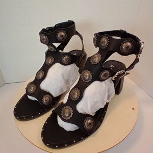 ASHRO Black Leather Strappy 2-Buckle Open Toe Women's Heel Sandal Size 7M